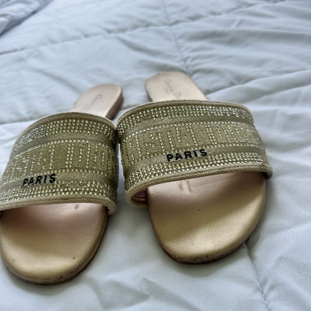 Dior Tan Designer Sandals with Textured Strap - Picture 2 of 3